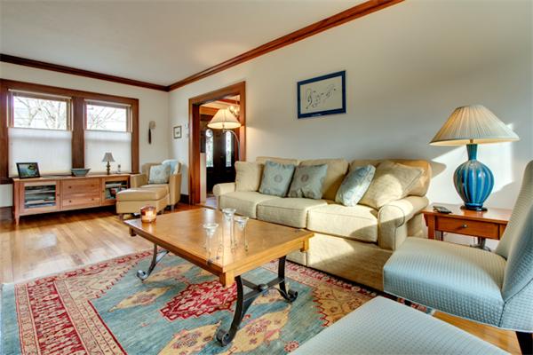 38 Standish Road Watertown, MA 02472 - Photo 5 of 27 Gallery Image 5