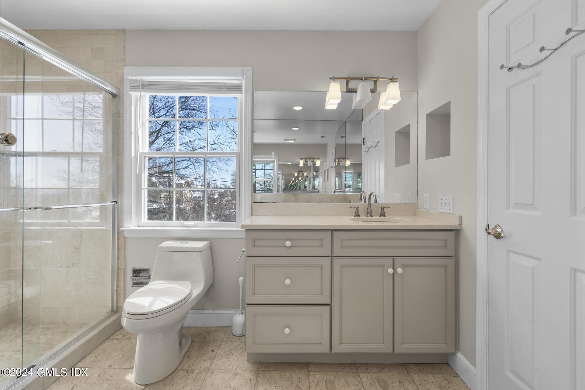172 Field Point Road, Unit 1 Greenwich, CT 06830 - Photo 18 of 36 DSC09457