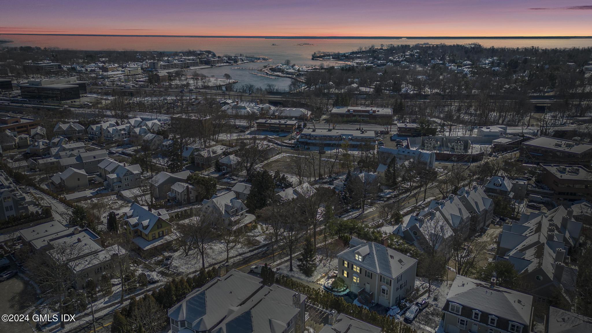 172 Field Point Road, Unit 1 Greenwich, CT 06830 - Photo 31 of 36 DJI_0235_1
