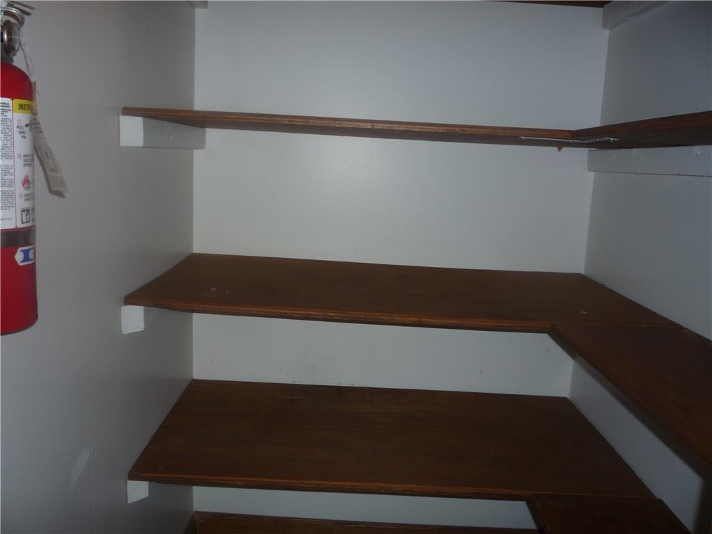 4465 Mt Troy Rd Extension, Unit 2 Pittsburgh, PA 15214 - Photo 14 of 36 a view of entryway