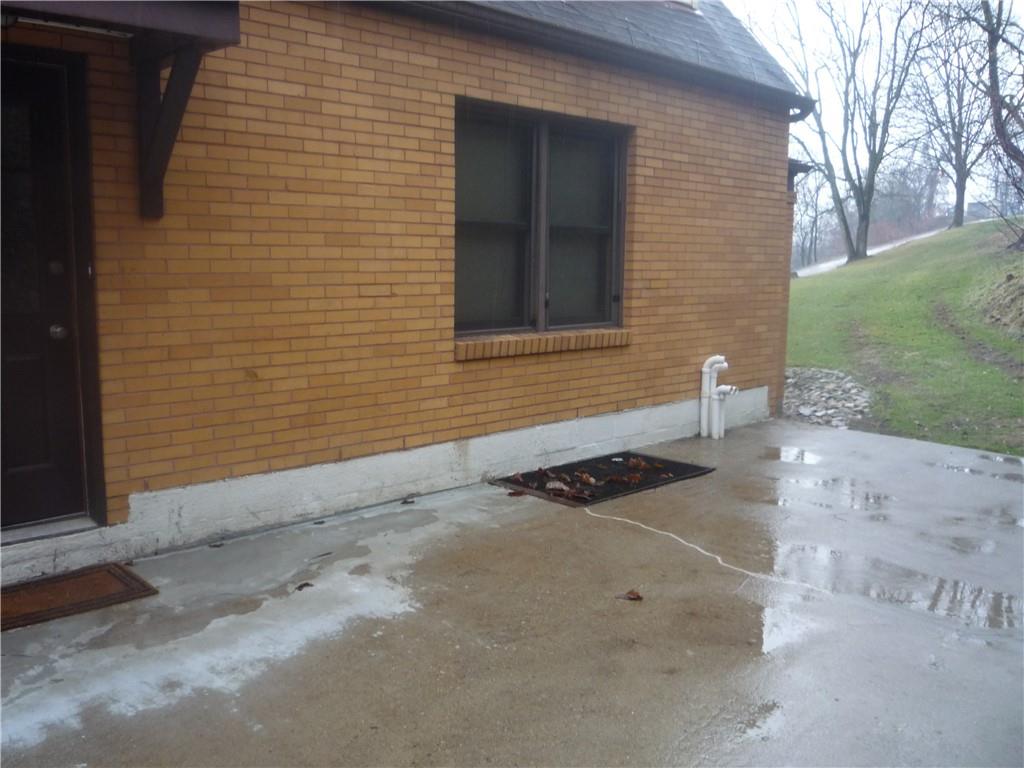 4465 Mt Troy Rd Extension, Unit 2 Pittsburgh, PA 15214 - Photo 6 of 36 a view of an outdoor space and a street