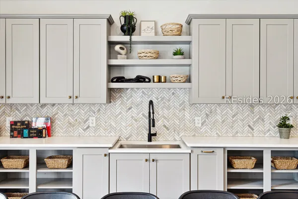 $659,900 | 10 Knotty Pne Drive, Bluffton, SC 29909