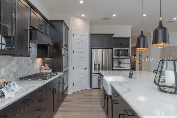 $659,900 | 10 Knotty Pne Drive, Bluffton, SC 29909