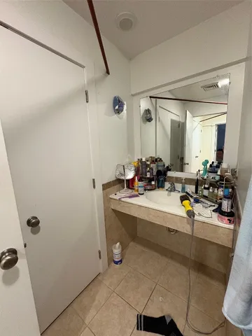 $1,975 | 257 Washington Street, Unit 202, Binghamton, NY 13901