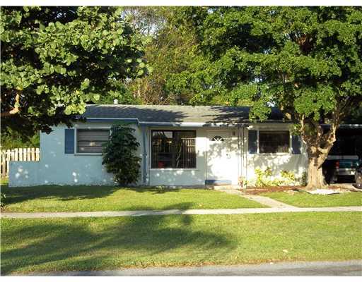 229 Davis Road Palm Springs, FL 33461 - Photo 1 of 13 Primary Photo