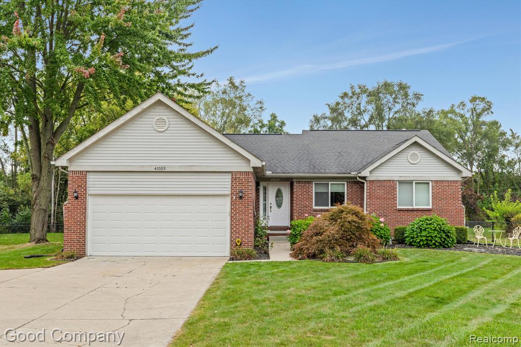 41553 Cherry Hill Road Canton, MI 48188 - Photo 2 of 38