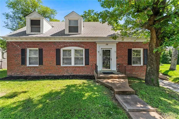 $530,000 | 38 Chafford Woods, St. Louis, MO 63144