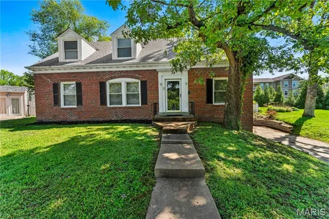 $522,900 | 38 Chafford Woods, St. Louis, MO 63144