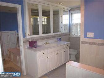 309 Chester Road Devon, PA 19333 - Photo 10 of 12