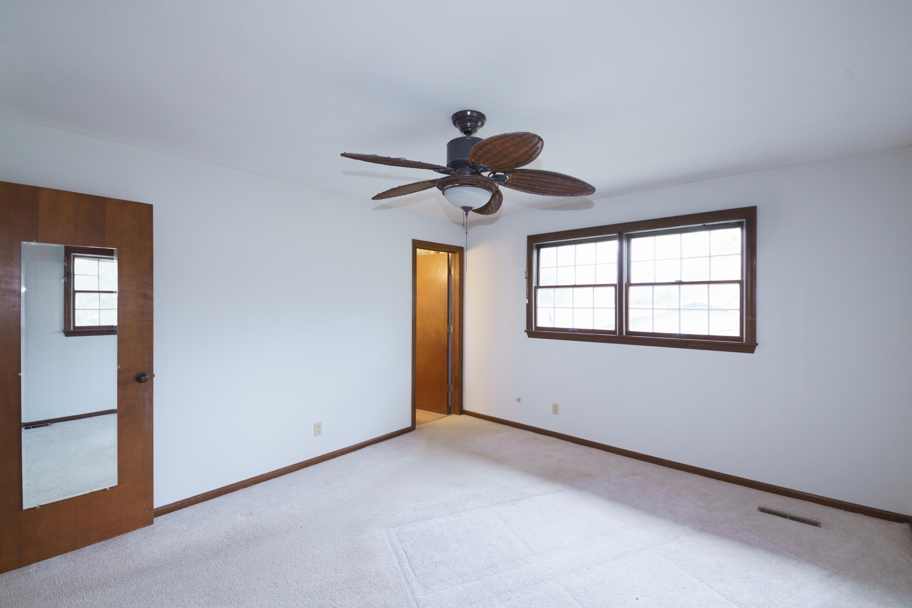 884 Oakridge Road St. Joseph, MI 49085 - Photo 8 of 17 PRIMARY BR