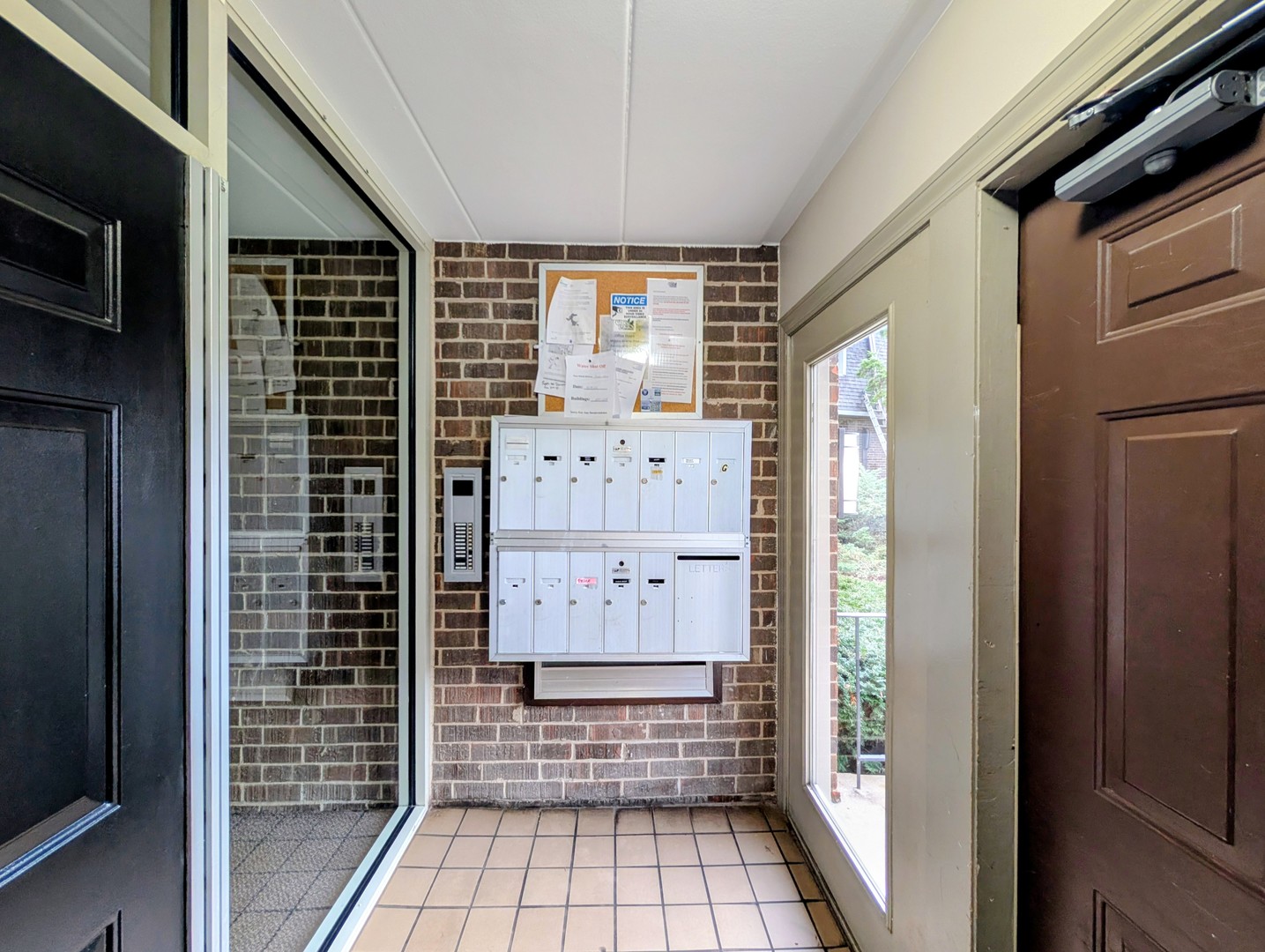 234 East Bailey Road, Unit D Naperville, IL 60565 - Photo 15 of 19