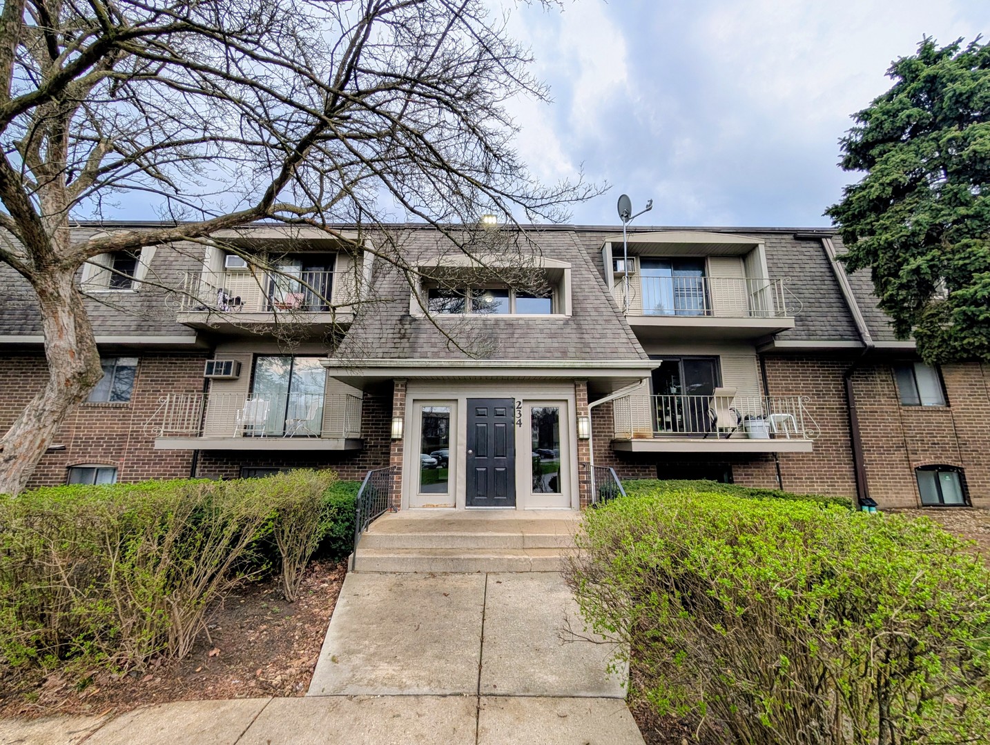 234 East Bailey Road, Unit D Naperville, IL 60565 - Photo 16 of 19