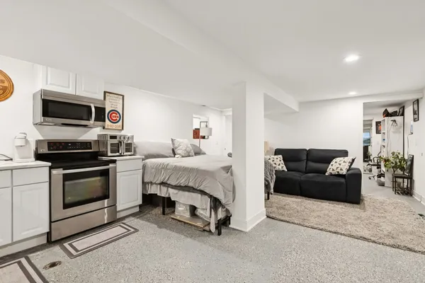 $529,900 | 6242 South Nashville Avenue, Chicago, IL 60638
