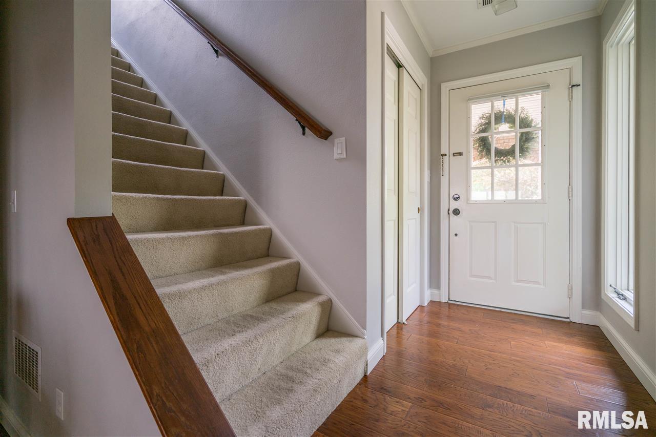 364 East High Point Road Peoria, IL 61614 - Photo 11 of 27 Gallery Image 11