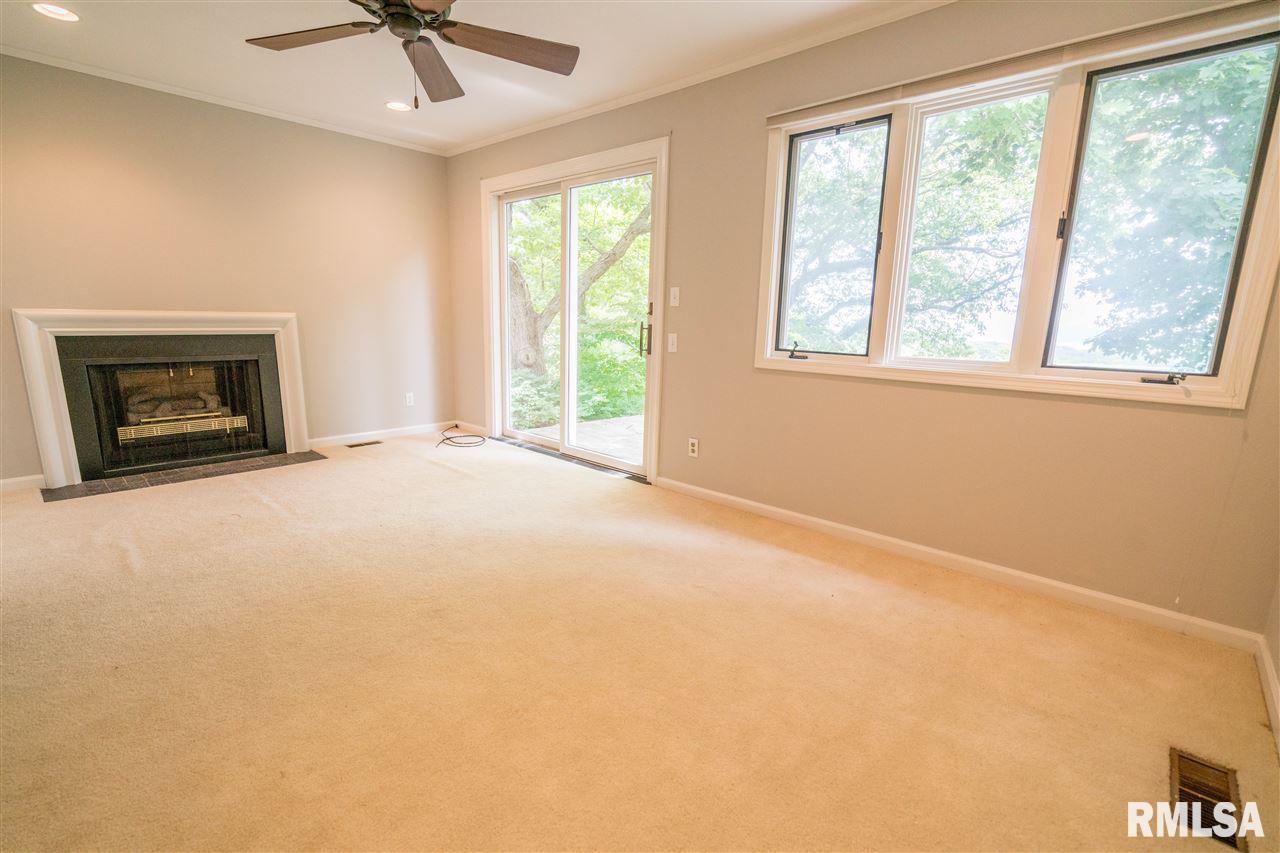 364 East High Point Road Peoria, IL 61614 - Photo 13 of 27 Gallery Image 13