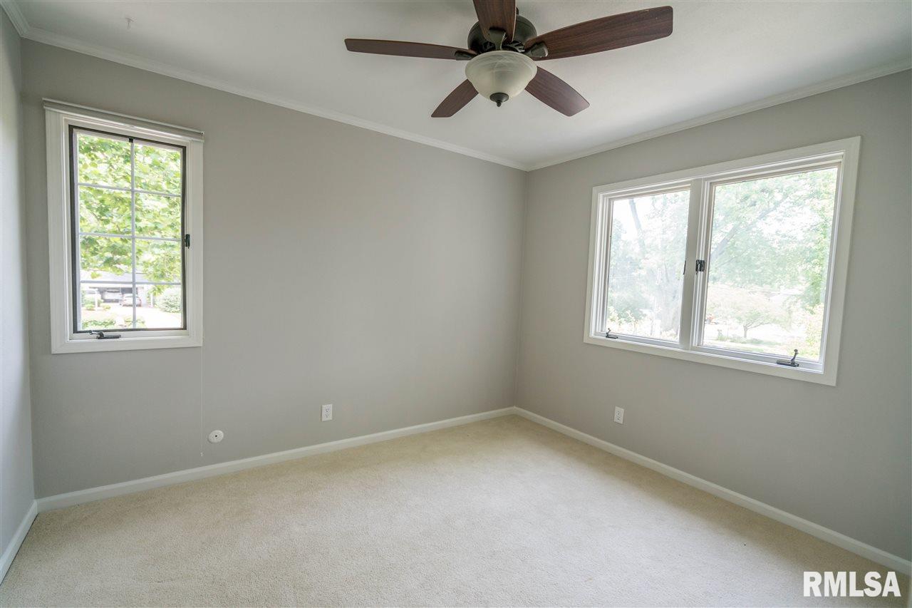 364 East High Point Road Peoria, IL 61614 - Photo 20 of 27 Gallery Image 20