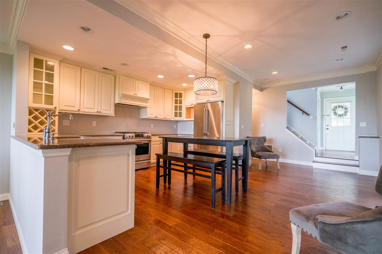 364 East High Point Road Peoria, IL 61614 - Photo 8 of 27 Gallery Image 8