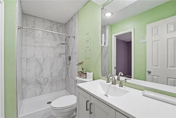 $264,900 | 212 East Hansen Court, Independence, MO 64055