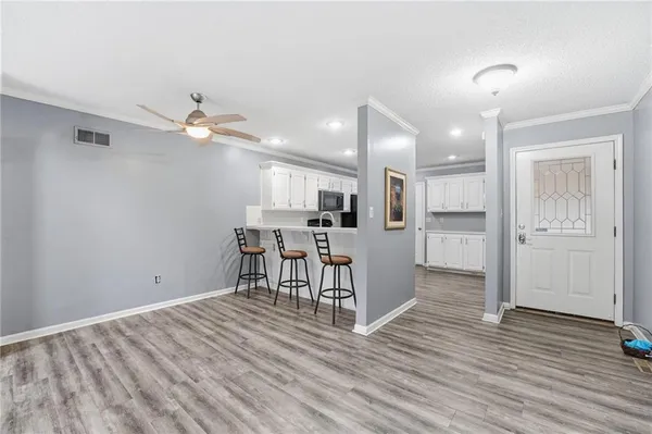 $264,900 | 212 East Hansen Court, Independence, MO 64055