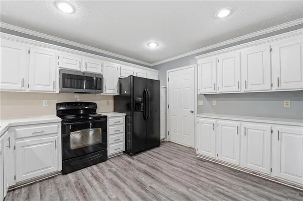 $264,900 | 212 East Hansen Court, Independence, MO 64055