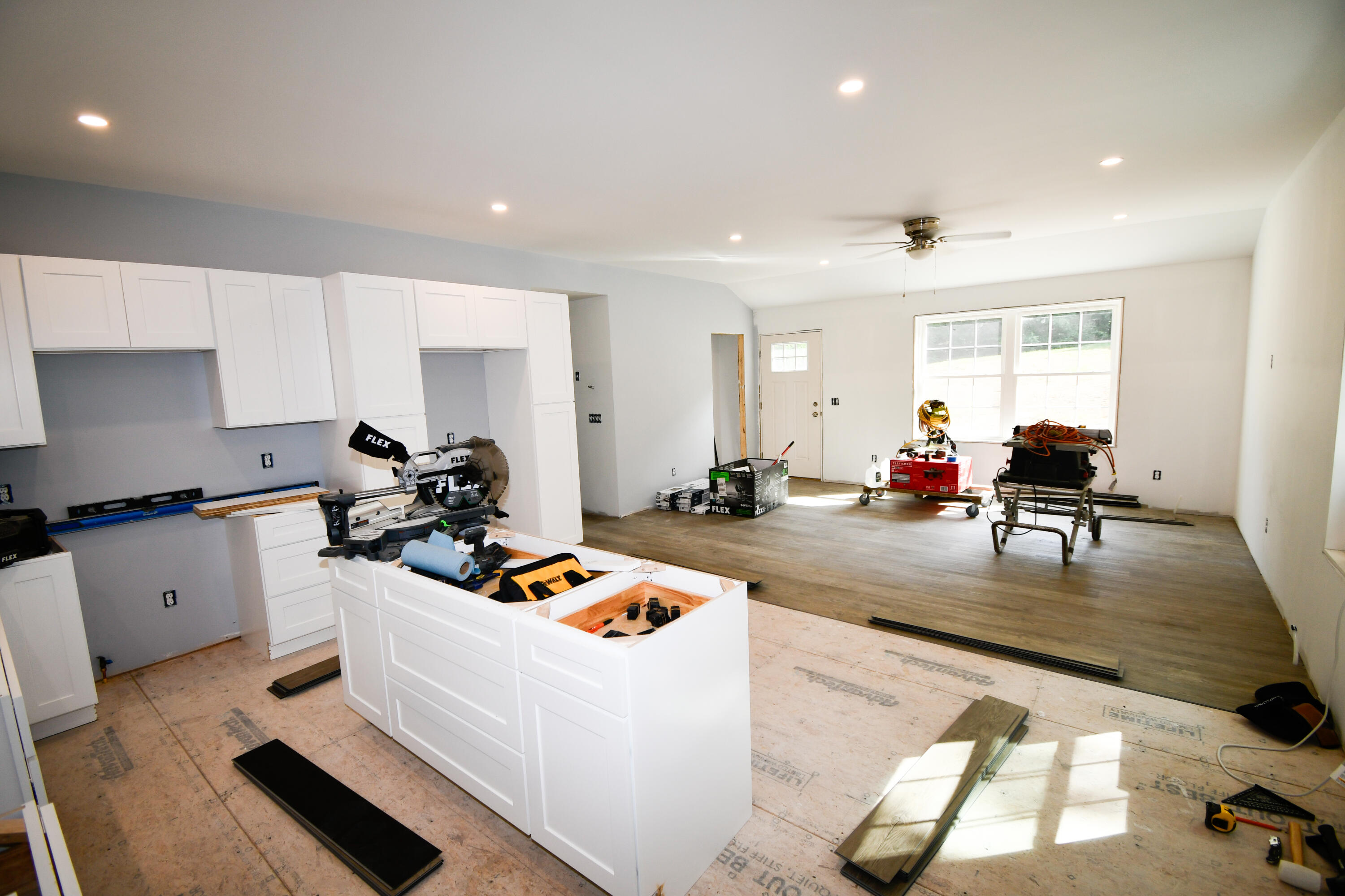 40 Long Street Limerick, ME 04048 - Photo 5 of 10 Kitchen/Living
