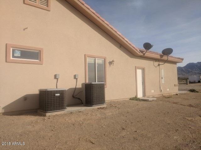 785 East Rainbow Road Littlefield, AZ 86432 - Photo 3 of 13 3