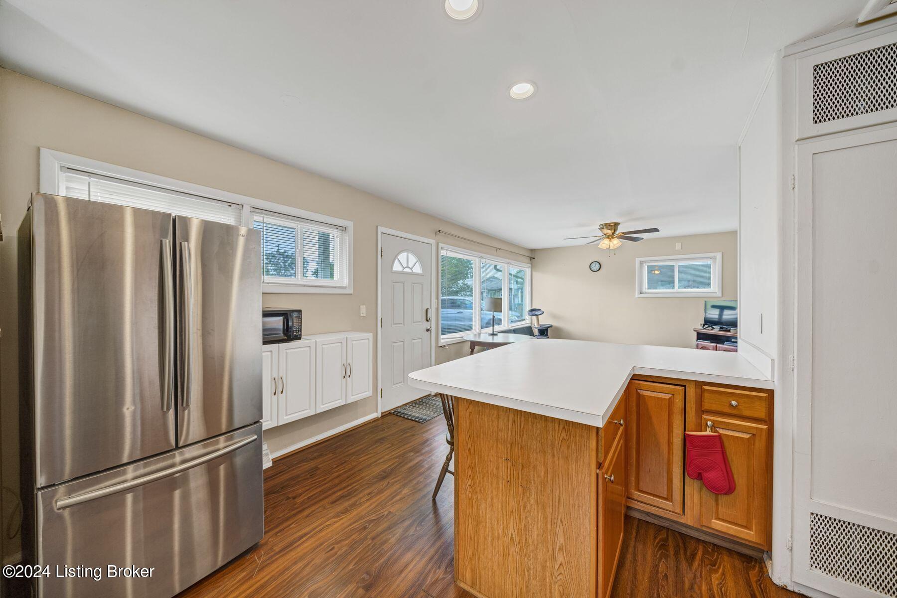 4817 Redstart Road Louisville, KY 40213 - Photo 14 of 36 photo_online_013