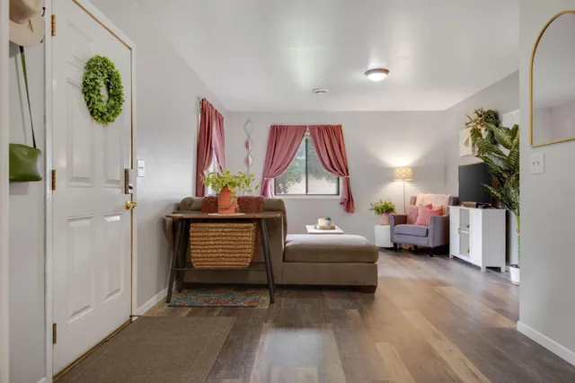 $150,000 | 6614 84th Court North, Brooklyn Park, MN 55445