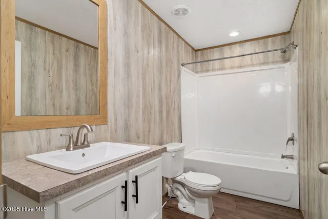 $339,000 | 510 Mary Slocum Road Northeast, Watha, NC 28478