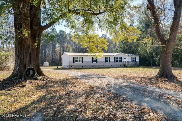 $339,000 | 510 Mary Slocum Road Northeast, Watha, NC 28478