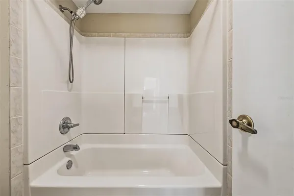 $2,650 | 3207 Tarabrook Drive, Tampa, FL 33618