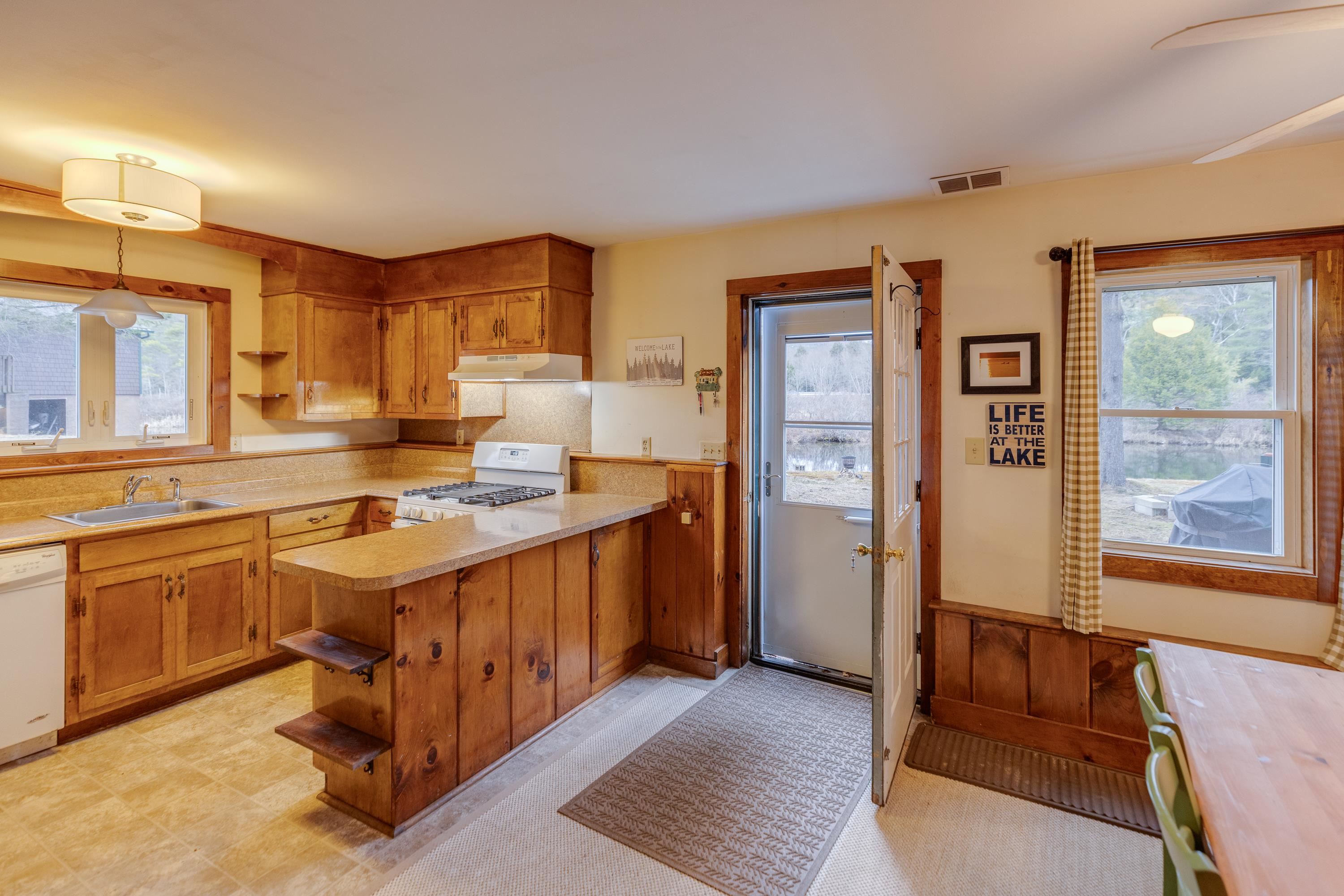 255 River Street Ashland, NH 03217 - Photo 7 of 33