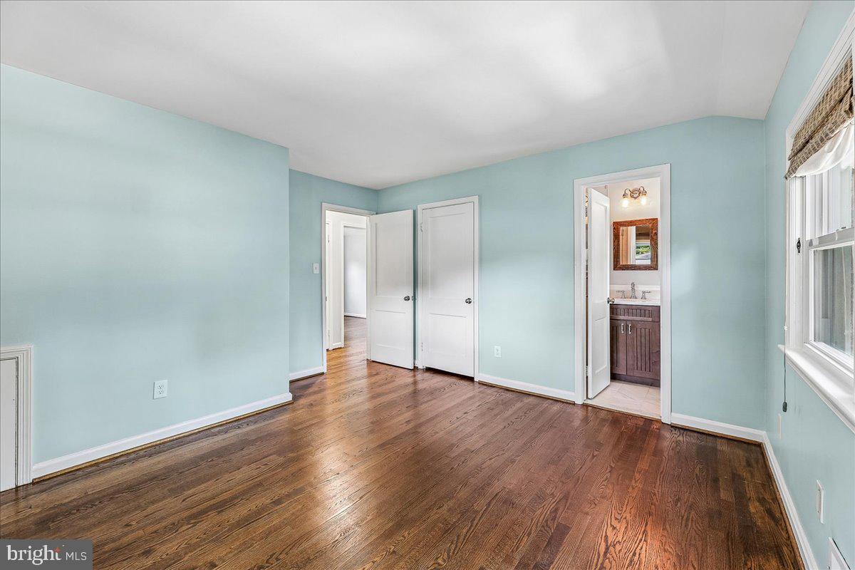 8109 Bainbridge Road Alexandria, VA 22308 - Photo 12 of 21
