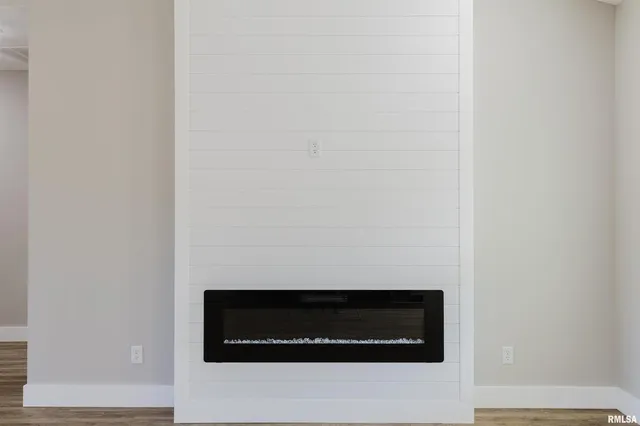 $479,900 | 704 Jonathan Lane, Unit NONE, Carterville, IL 62918