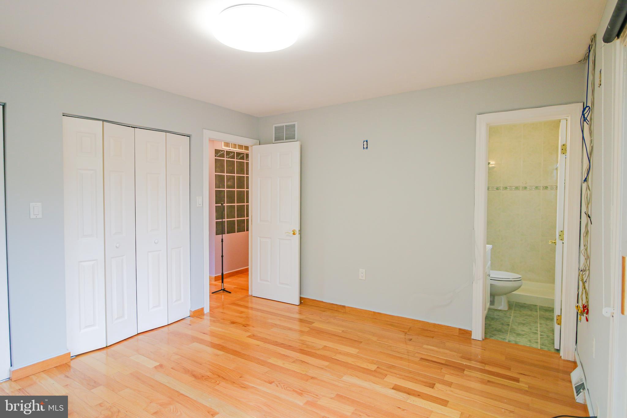 877 Wilson Road Arnold, MD 21012 - Photo 12 of 30 primary bedroom