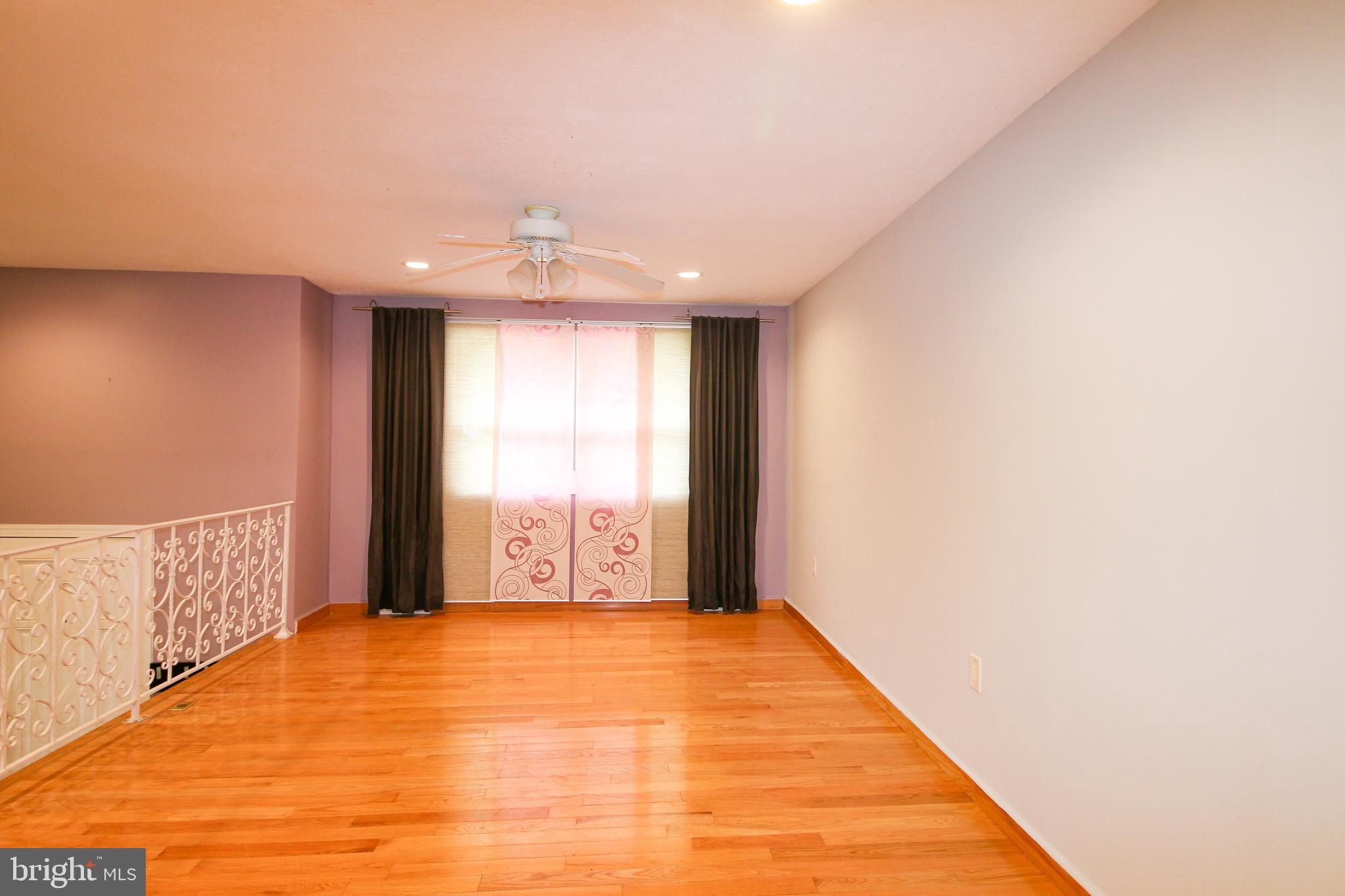 877 Wilson Road Arnold, MD 21012 - Photo 4 of 30 living room