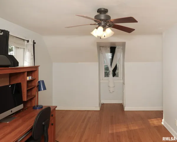 $152,000 | 421 10th Street, Silvis, IL 61282