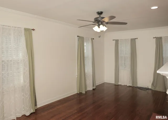 $152,000 | 421 10th Street, Silvis, IL 61282