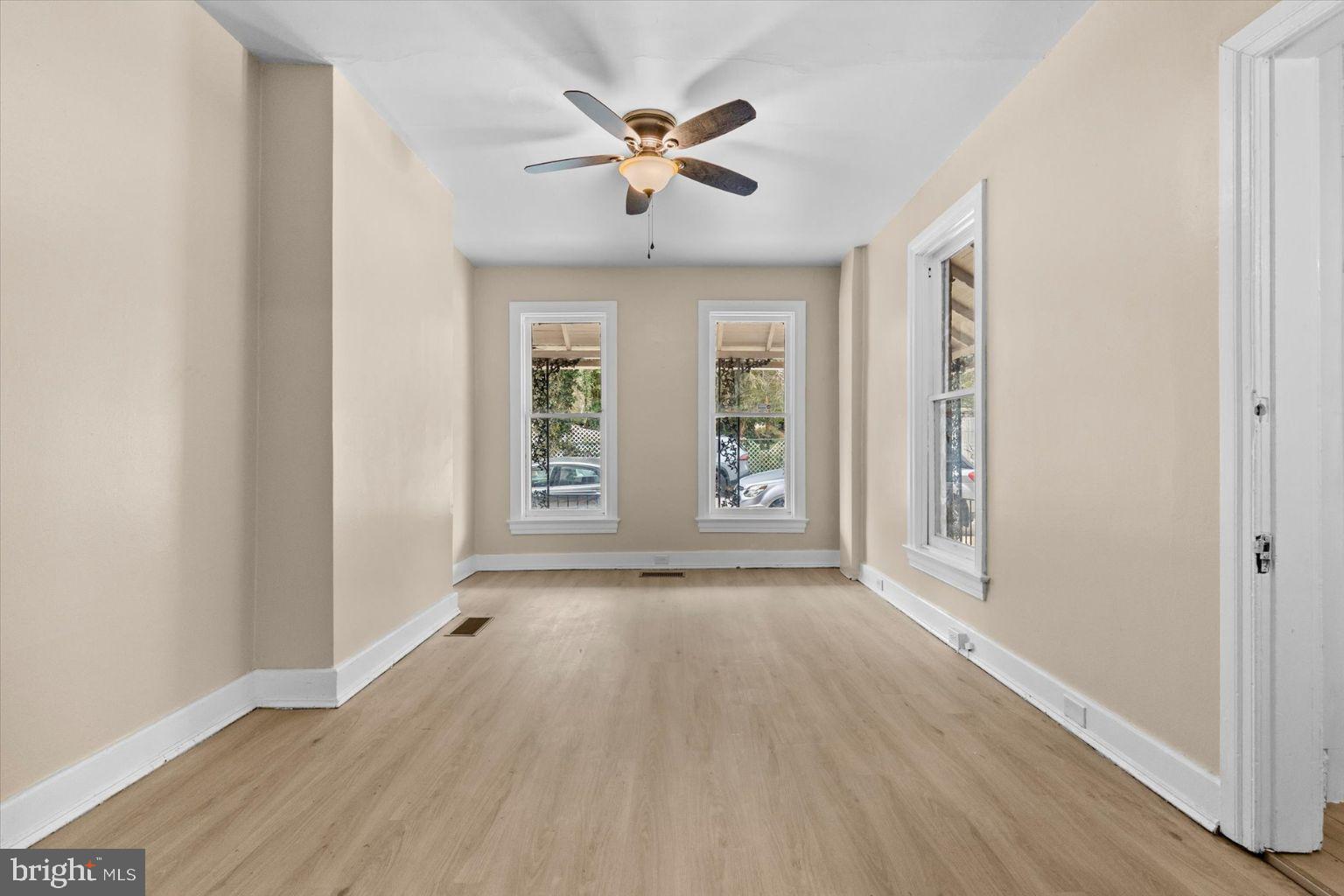 119 Butler Avenue York, PA 17403 - Photo 4 of 36 Living Room