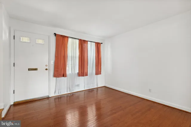 $1,650 | 3418 Dunran Road, Dundalk, MD 21222