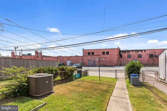 $1,650 | 3418 Dunran Road, Dundalk, MD 21222