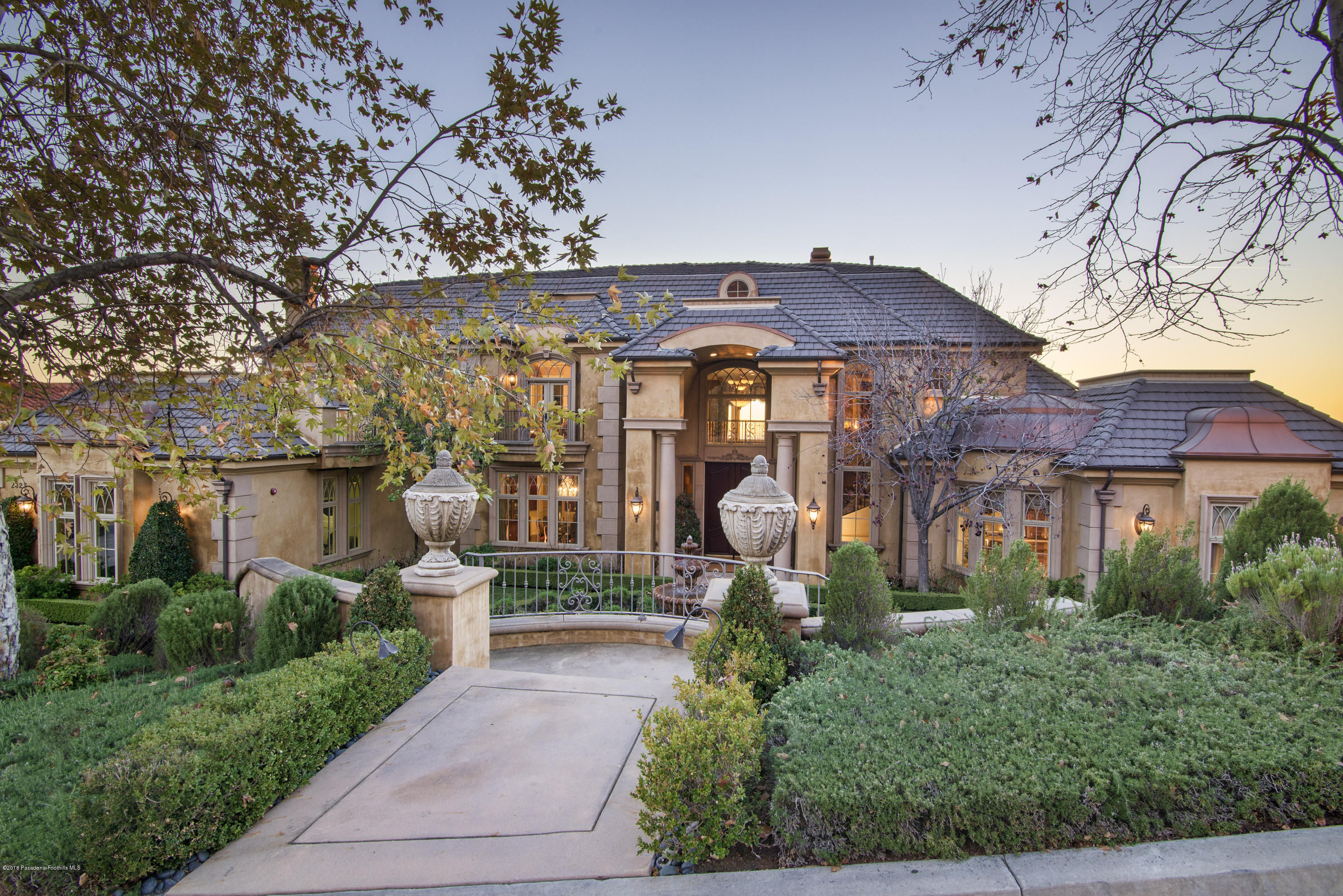 2323 Crystal Lane Pasadena, CA 91107 - Photo 3 of 67 CJC_5289B