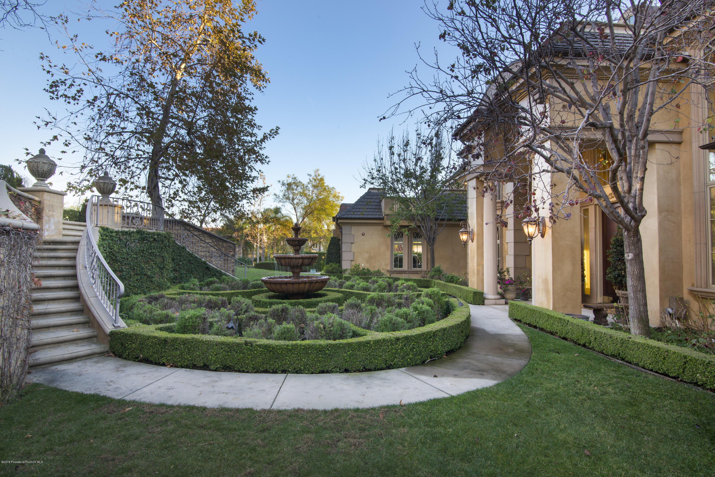 2323 Crystal Lane Pasadena, CA 91107 - Photo 5 of 67 CJC_5273B