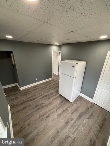 a view of a livingroom with a dishwasher