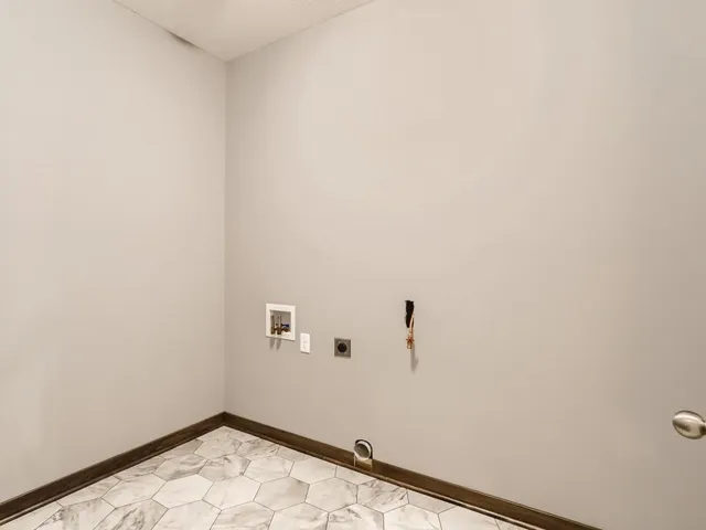 $589,900 | 1988 Norma Way, Lino Lakes, MN 55038