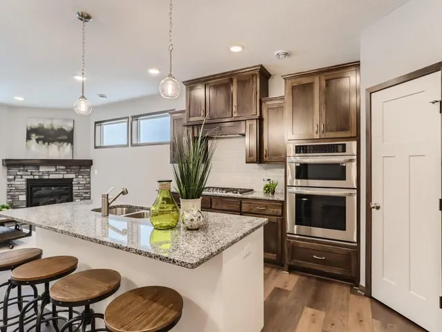 $589,900 | 1988 Norma Way, Lino Lakes, MN 55038