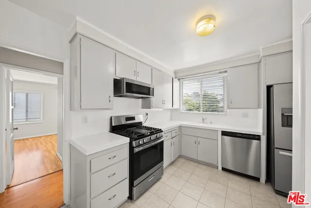 $846,000 | 2922 Eckleson Street, Lakewood, CA 90712