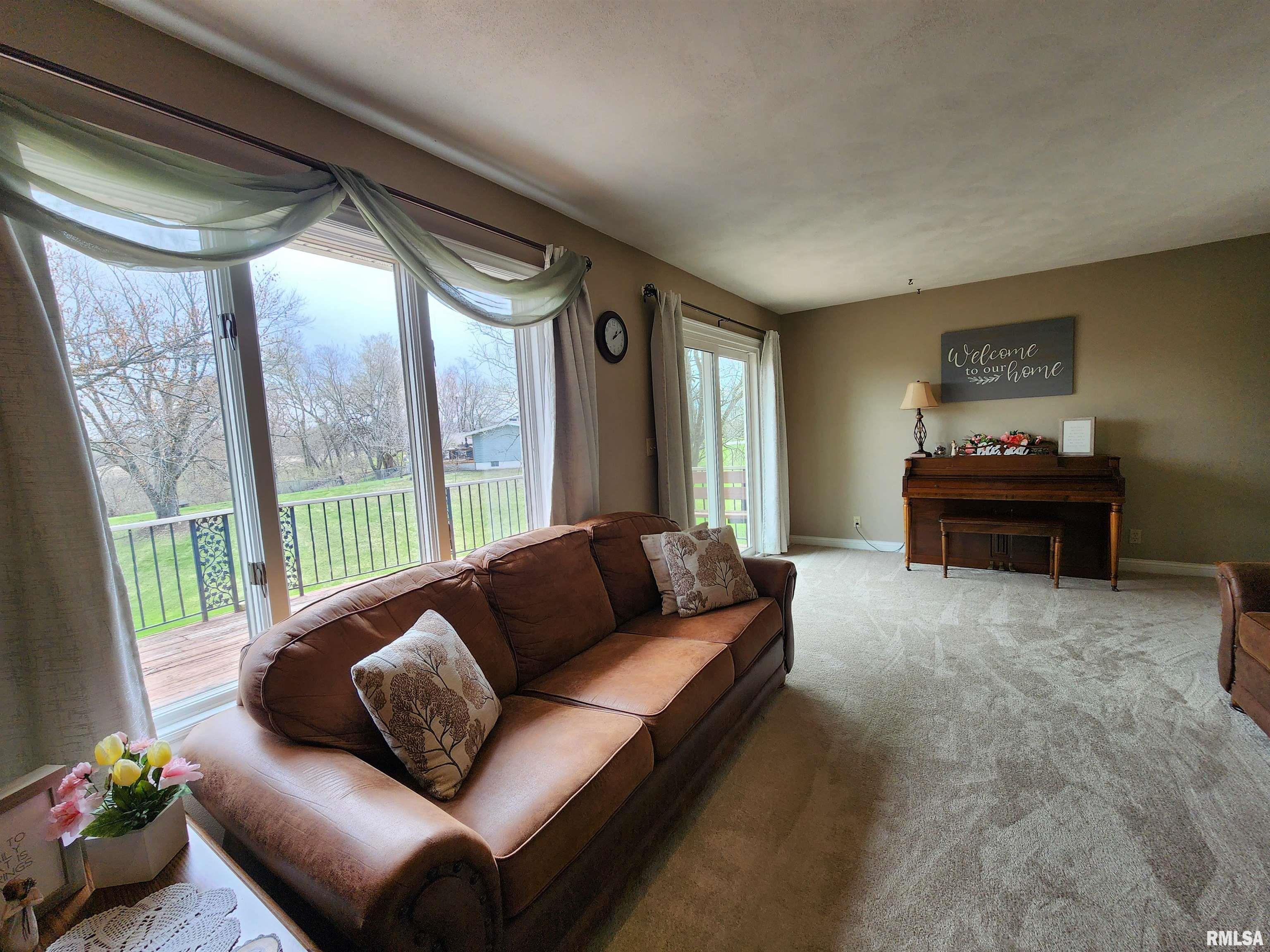 11127 Ridgewood Road Milan, IL 61264 - Photo 6 of 28 Gallery Image 6