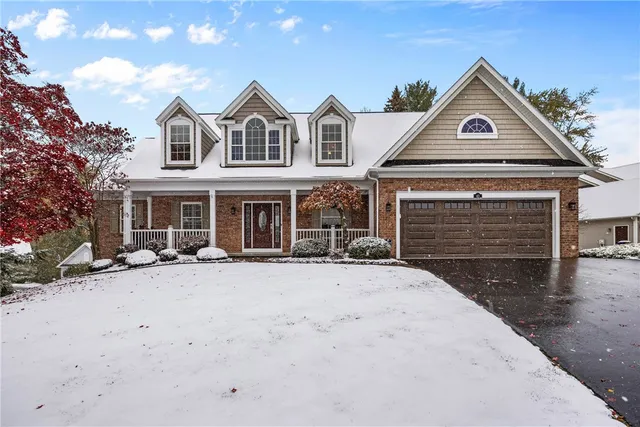 $680,000 | 40 Thendara Lane, Irondequoit, NY 14617