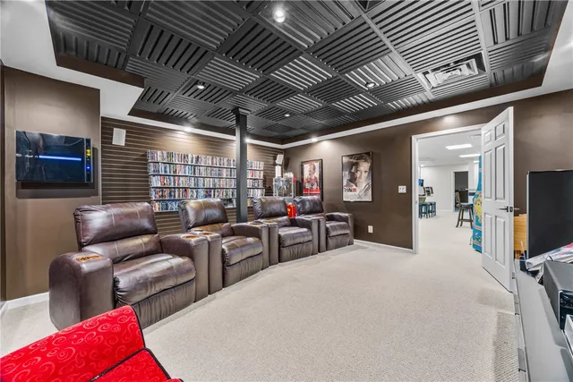 $680,000 | 40 Thendara Lane, Irondequoit, NY 14617